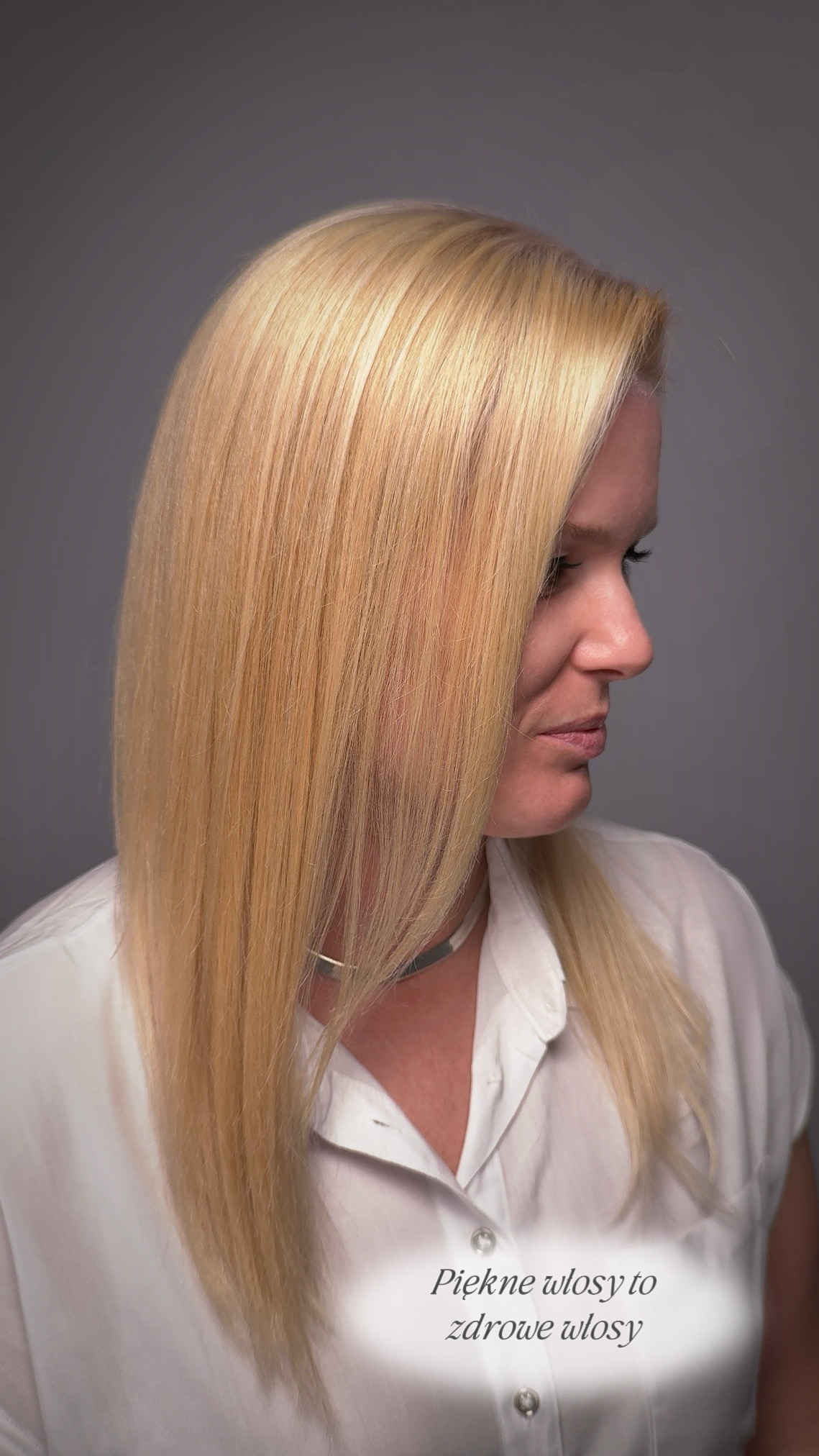 Naturalny, świetlisty blond z subtelnym wymiarem i miękkim przejściem kolorów,Fryzjer Gdynia, Salon Urody, Fryzury